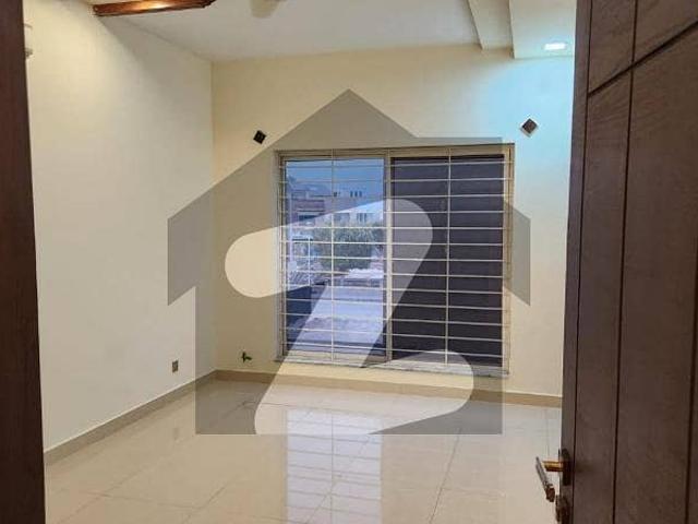 20 Marla Double Unit House For Sale