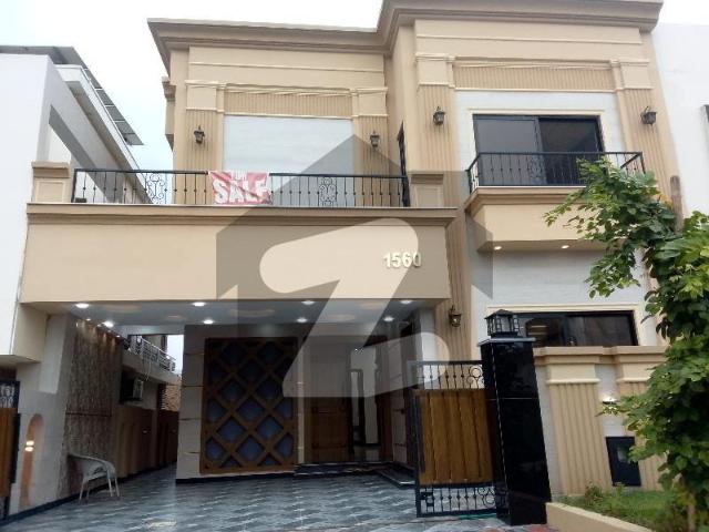 10 Marla Double Unit House For Sale In Bahria Town Phase 8