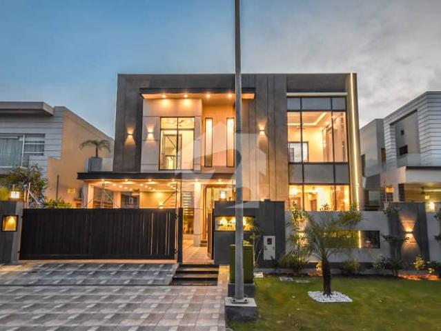 10 Marla Dream Home Available For Sale IN DHA Phase 7 At Prime Location