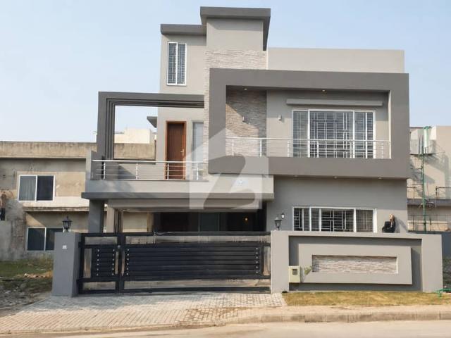 10 Marla Elegant Brand New House for Sale| Prime Location| Bahria Town