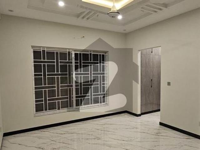 10 Marla Elegant Brand New House for Sale| Prime Location| Bahria Town Phase 8