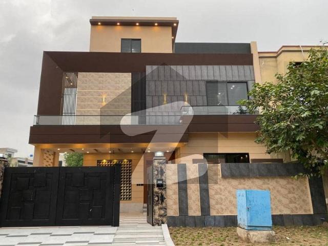 10 Marla Elegant House Available For Sale At Prime Location In Block BB Citi Housing Gujranwala