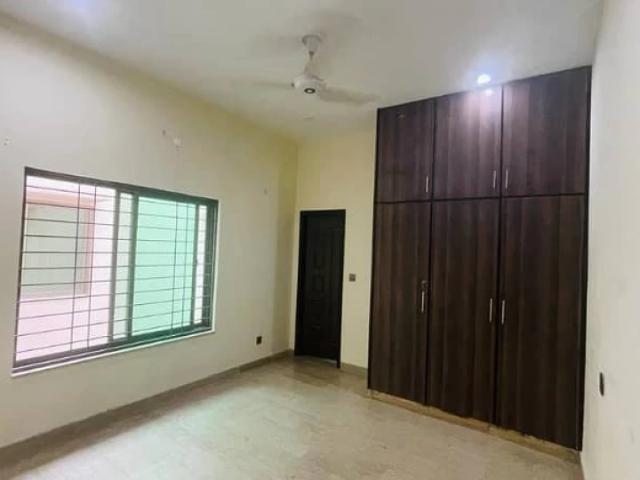 10 Marla Facing Park Owner Built House In Block B Lahore Fazaia Housing Scheme ID 82893