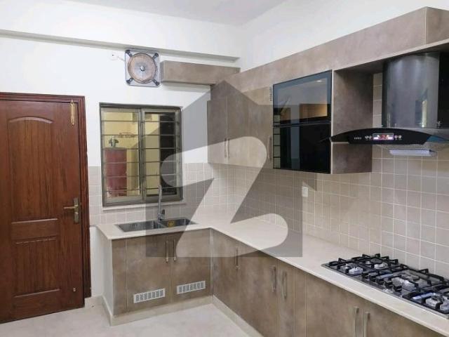 10 Marla Flat For Rent Available In Askari 11 Sector D