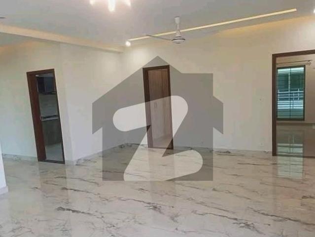 10 Marla Flat For Rent In Askari 11 Sector D