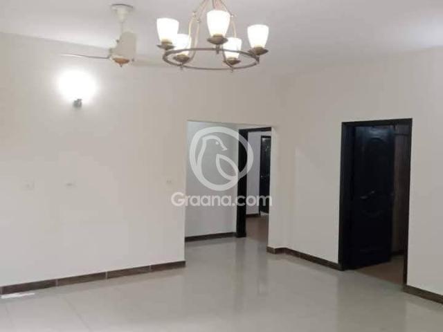 10 Marla Flat for Rent