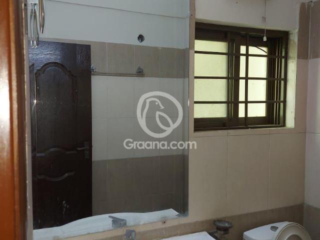 10 Marla Flat for Rent