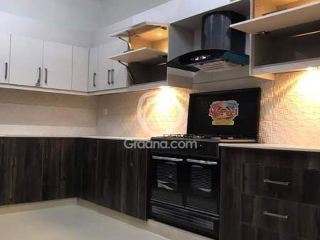 10 Marla Flat for Rent