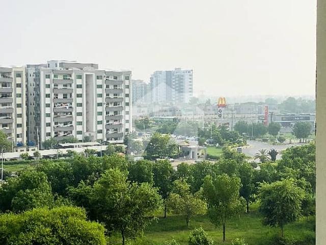 10 Marla Flat 1st Floor Is Available For Sale In Askari 11 Sector B Lahore