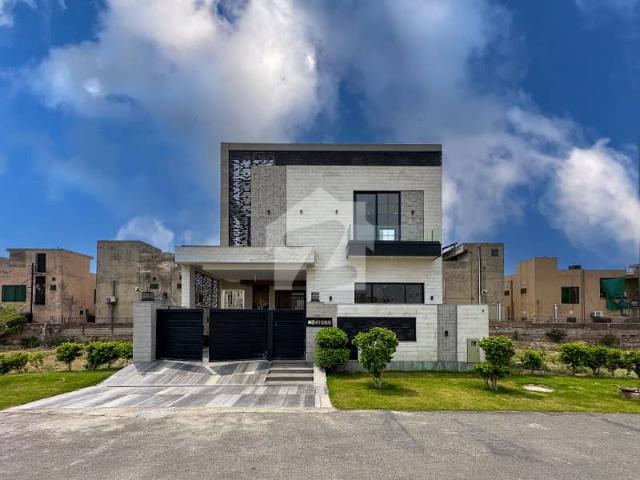 10 Marla Full Basement Brand New Fully Modern Bungalow For Sale At Top Location Near Park & Commercial Area