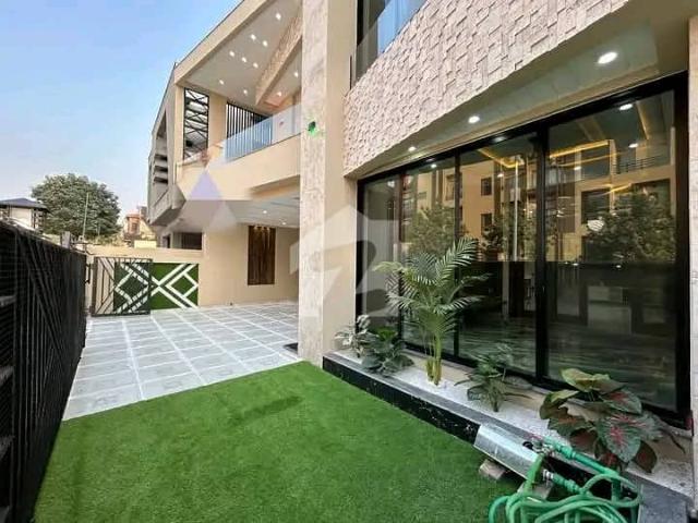 10 Marla Full House Available For Sale In DHA Ph 5 Islamabad