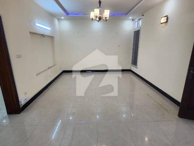 10 Marla Full House Available For Rent In D12