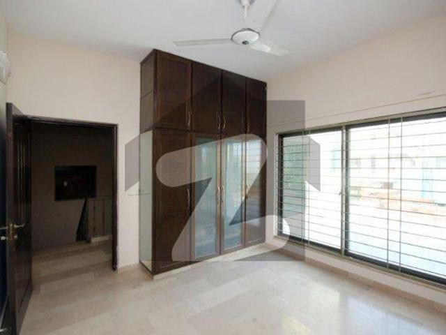 10 Marla Full House Available For Rent In DHA Phase 4