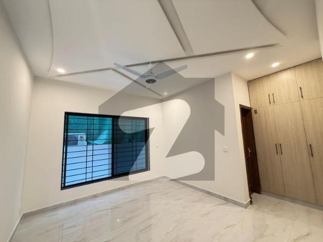 10 Marla Full House DHA Defence Phase 2