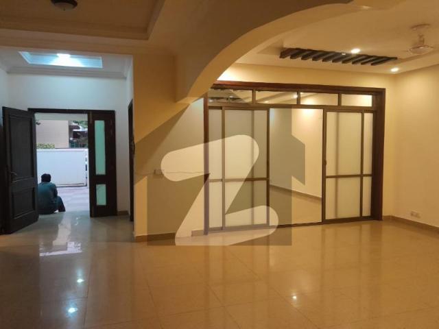10 Marla Full House For Rent In Bahria Town Phase 2