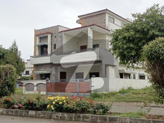 10 Marla Full House for rent Top City 1 Block D
