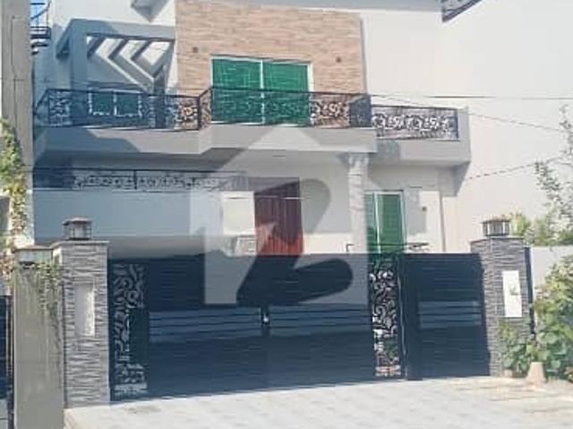 10 Marla Full House For Sale In Formanites Housing Society, Near DHA Phase 5 Lahore