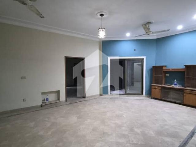 10 marla full house single unit available for rent in wapda town phase 1