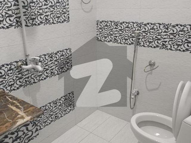10 marla full House 3 bedroom gulistan colony for Rent prime location Gulistan Colony