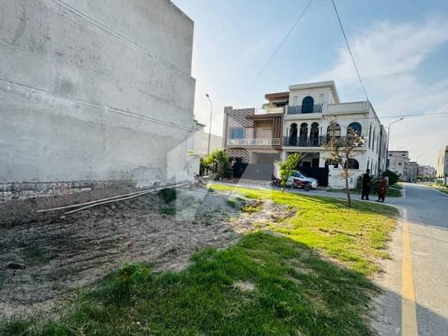 10 Marla Full Possession Paid Plot For Sale Crystal Block