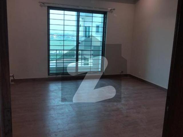 10 Marla Fully Tiled Flat 3 Bedrooms Flat For Rent Askari 10 Sector S