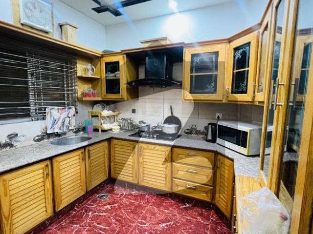 10 marla fully furnished house available for rent in Bahria Town Phase 3