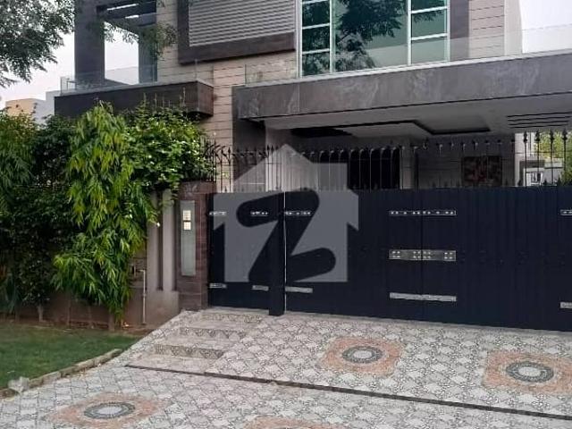 10 Marla Furnished Elegant Designer Bungalow Phase 5