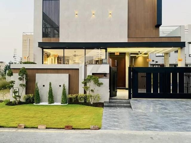 10 Marla Furnished Elegant Designer Bungalow Phase 5