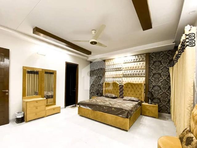 10 Marla Furnished House Available For Rent In Bahria Town Laore