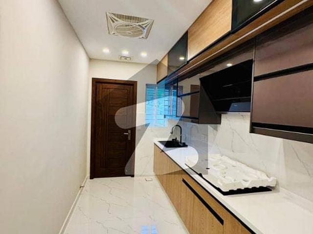 10 Marla Ground Floor for Rent Prime Location