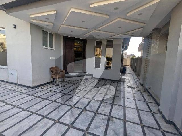 10 Marla Upper Portion For Rent In Overseas Sector Bahria Town Phase 8 Rawalpindi