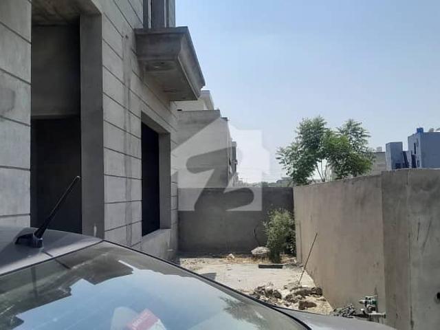 10 Marla Grey Structure House For Sale On Prime Location Near To Ring Road, Near To Tehzeeb