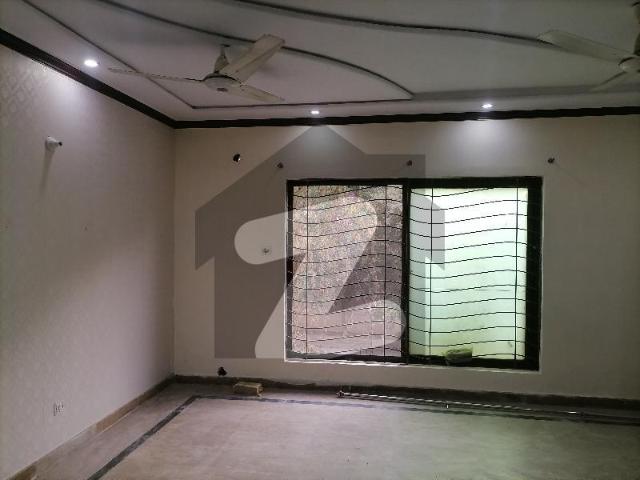 10 Marla House Up For Rent In Punjab Coop Housing Block E