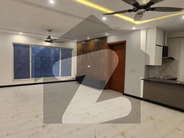 10 Marla House With Basement For Rent | 6 Bedrooms | Sector C1, Bahria Enclave Sector C1
