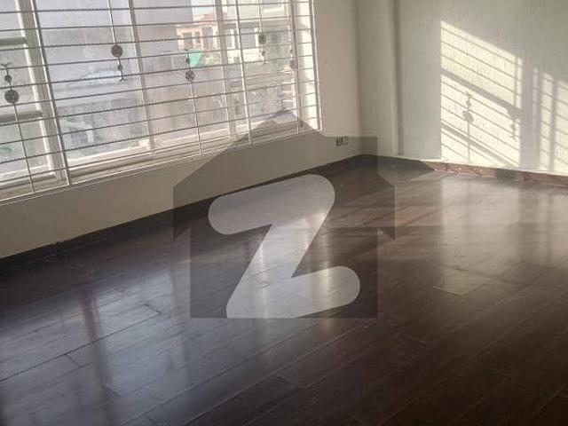 10 Marla House With Basement For Sale In Green City