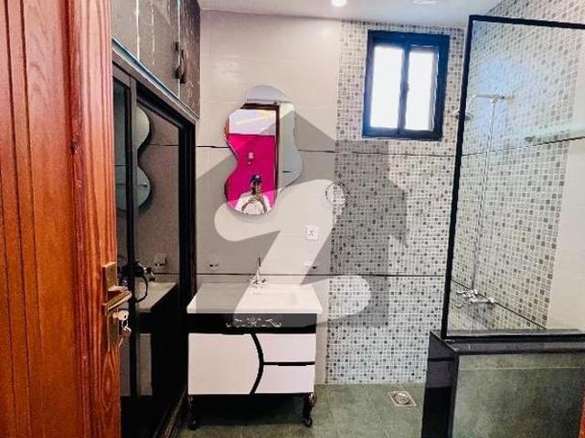 10 marla house avaiable for sale in jubilee town block b. Double unit jubilee town block b