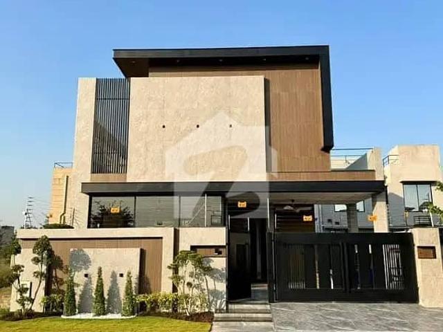 10 Marla House Available For Rent In Johar Block Sector E Bahria Town Lahore