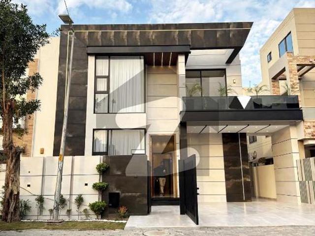10 Marla House Available For Rent On Prime Location In Bahria Town Sector C