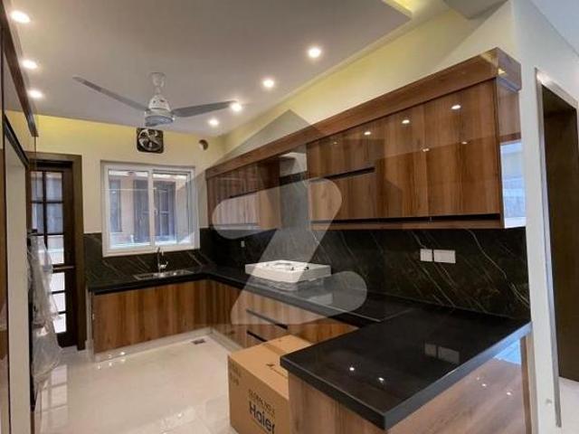 10 Marla House Available For Rent Near to Main Gate! Bahria Enclave Sector C1