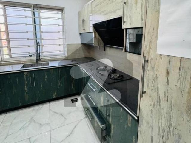 10 Marla House Available For Sale In Bahria Town Phase 3