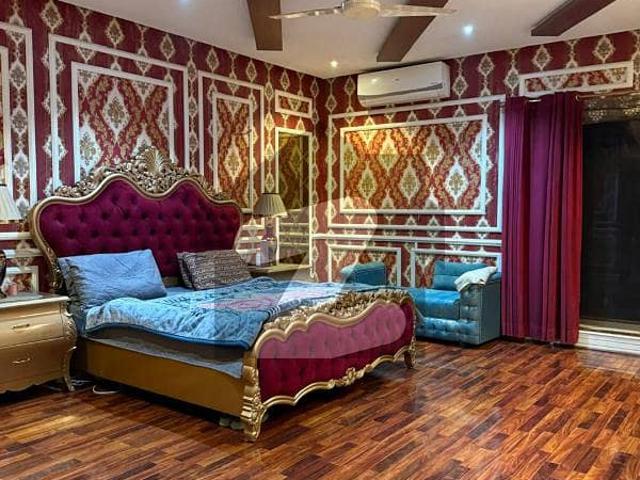 10 Marla House Available For Sale In Jasmine Block Sector C Bahria Town Lahore