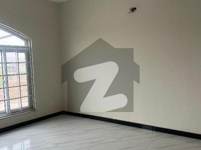 10 Marla House Available For Sale In Sector C1 Bahria Enclave Sector C1