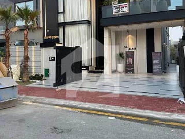 10 Marla House Available For Sale In Sector E Bahria Town Lahore