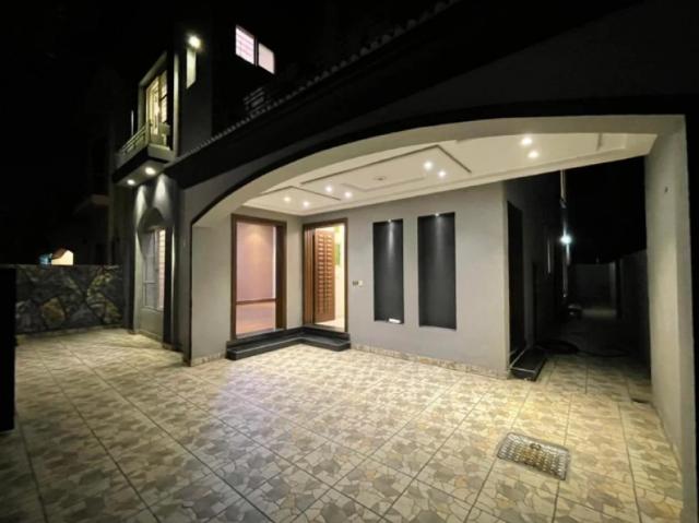 10 Marla House available for Sale in Phase 1 Lahore Pak Arab Housing Society ID 76746