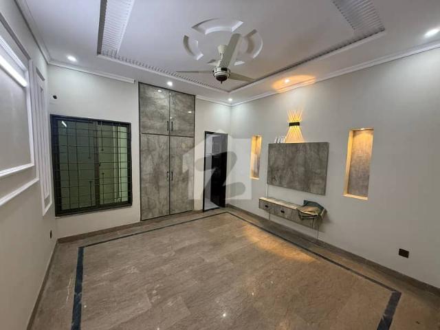 10 Marla House Available For Sale In Venus Housing Society Main Ferozpur Road Lahore