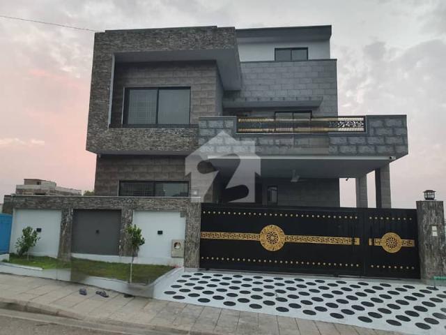 10 Marla House DHA Phase 5, Islamabad