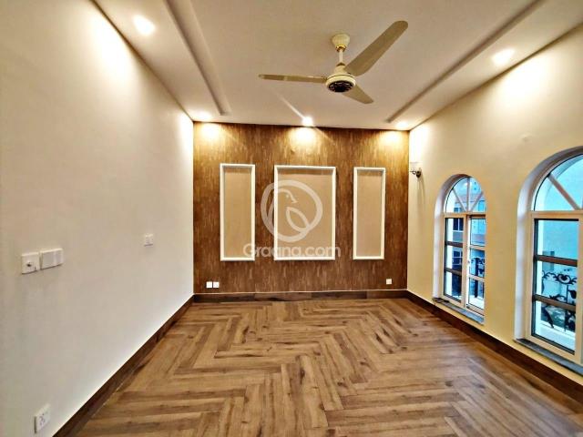 10 Marla House for Sale