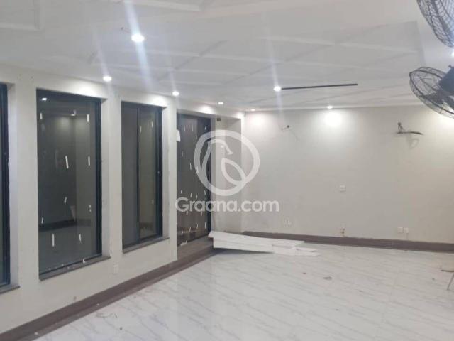 10 Marla house for sale