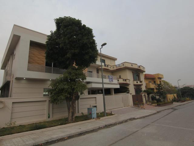 10 Marla House for Sale