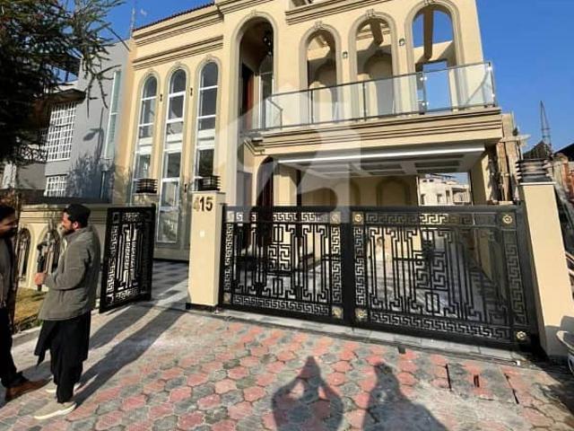 10 Marla House For Sale Available In Top City 1